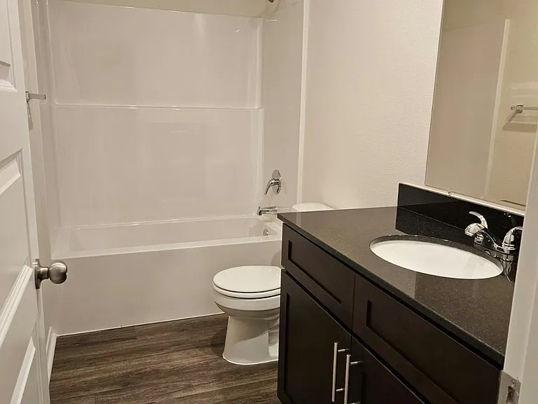 2417 E War Eagle St — Photo 17