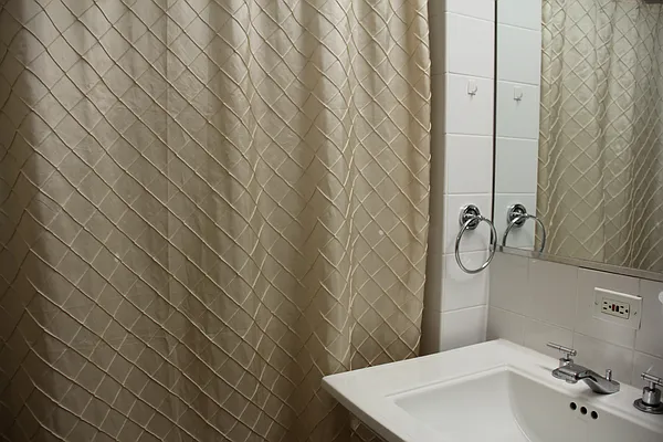 Rented by New York Manhattan Real Estate Incorporated | media 102