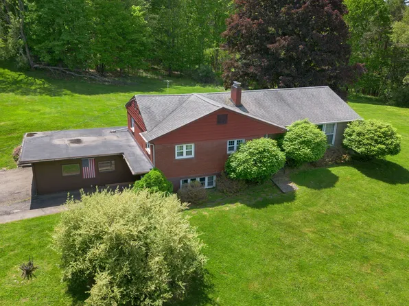 620 S Jensen Rd, Vestal, NY 13850