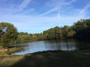 11335 S Whispering Pine Rd, Huntingburg, IN 47542