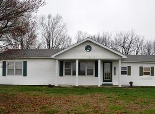 848 Hwy 32, Bolivar, MO 65613
