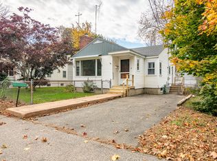 4 Williams Ave, Kittery, ME 03904