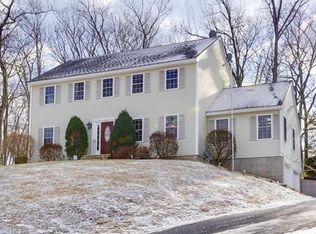 3 Hyde Farms Rd, Shrewsbury, MA 01545
