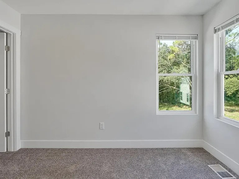 2866 Worth Dr — Photo 19