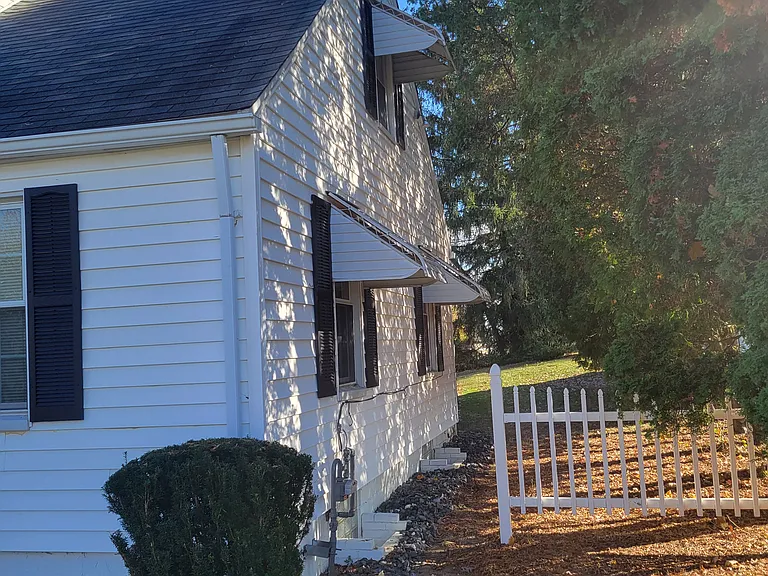 2261 Ridge Rd — Photo 38