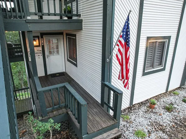 1580 Cherokee Rd #1A, Lake Ozark, MO 65049