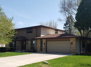 541 Riford Rd, Neenah, WI 54956