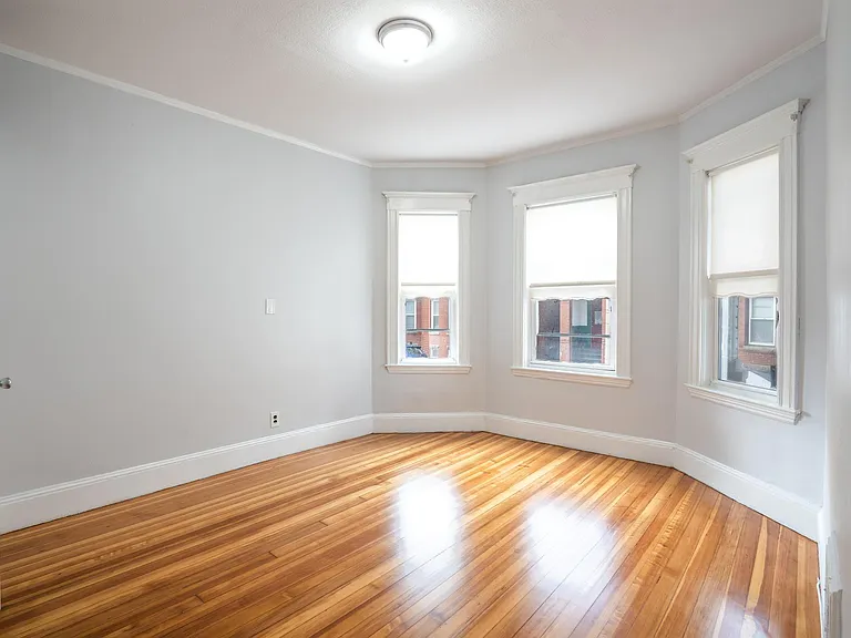 53 Saxton St #1 — Photo 5