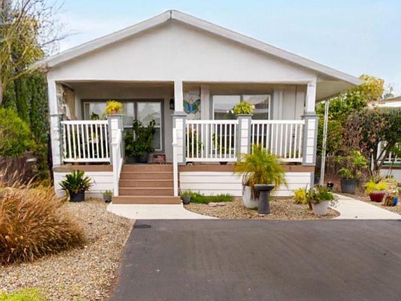 2nd image of 48 Clipper Ln