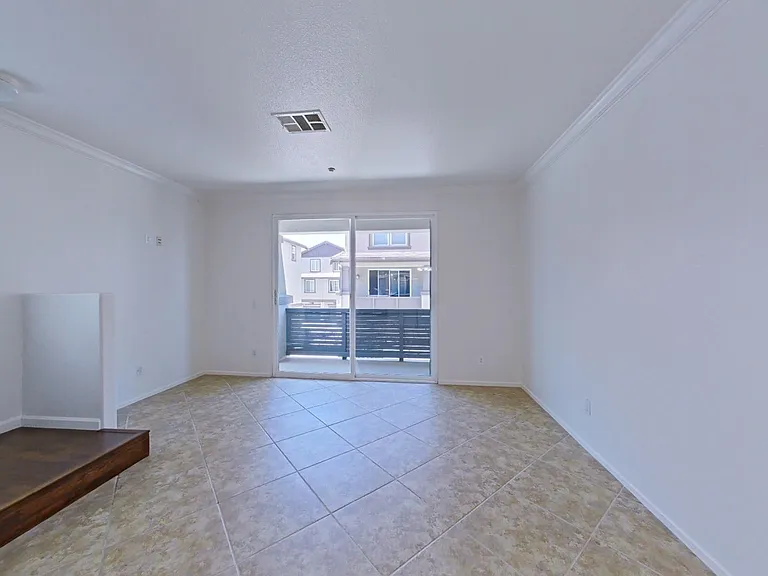 16911 Bixby St #21 — Photo 2