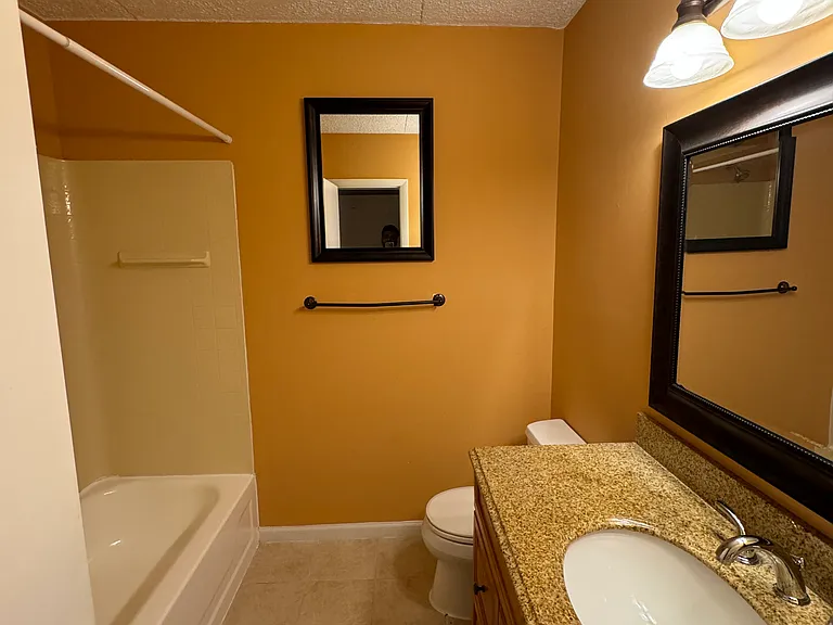 306 Summit House — Photo 14
