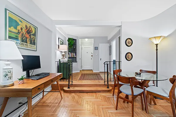 Sold by Compass | media 25