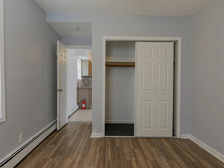 16 Somerset St #2 — Photo 16