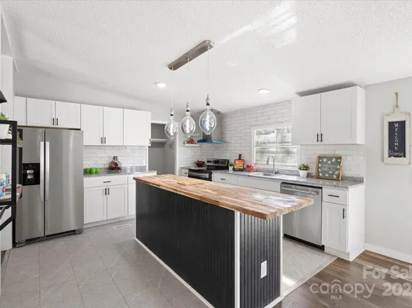 899 Canipe Rd, Blacksburg, SC 29702