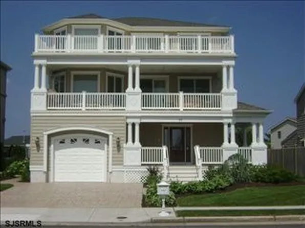 345 10th St S, Brigantine, NJ 08203