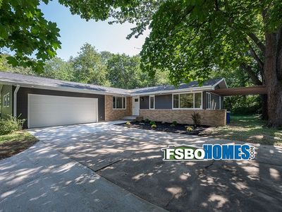 323 Myrtle Ln, Muscatine, IA, 52761