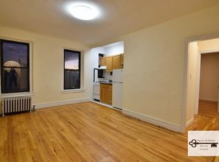 32-12 29th St #5F, Astoria, NY 11106