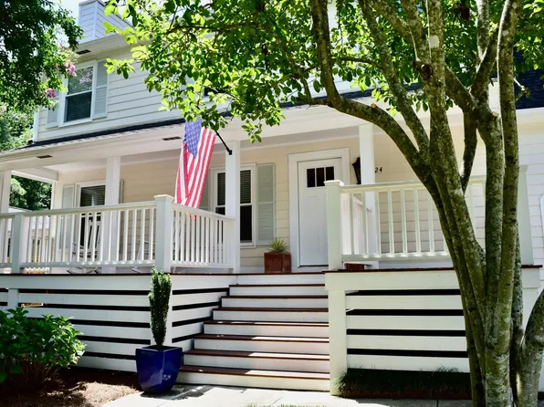 124 Burkwood Ln, Raleigh, NC 27609