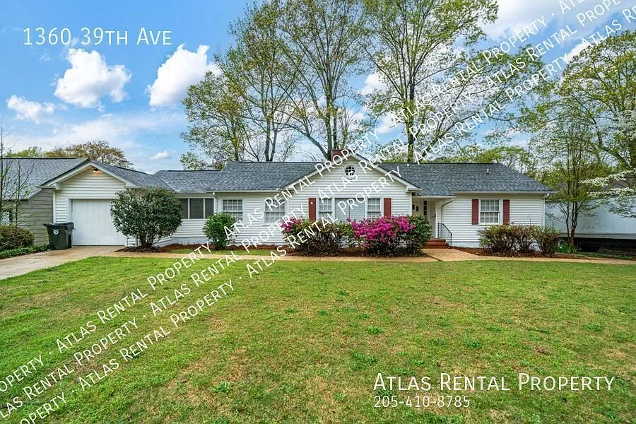Beautifully Maintained 3/3 Home with Over 1,800 Sq Ft — Photo 2