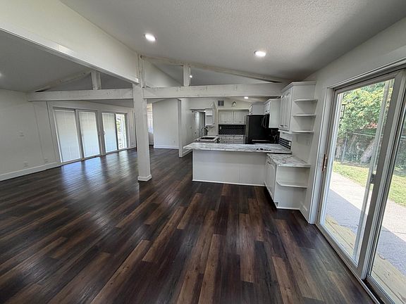 5th image of 199 Hillwood Dr
