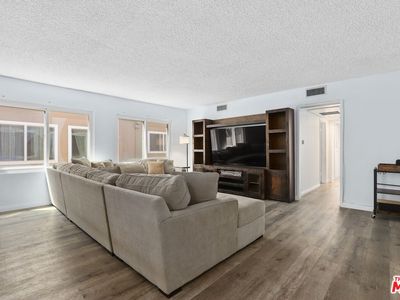 322 E Spruce Ave, Inglewood, CA, 90301