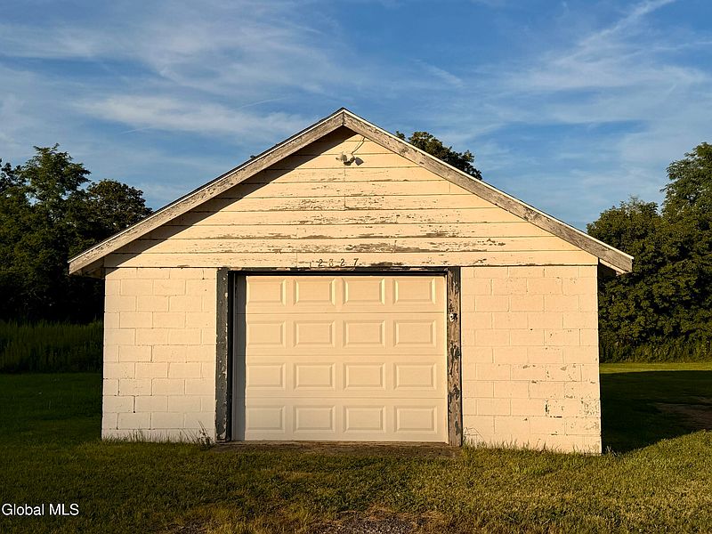 3rd image of 2827 Berne Altamont Road