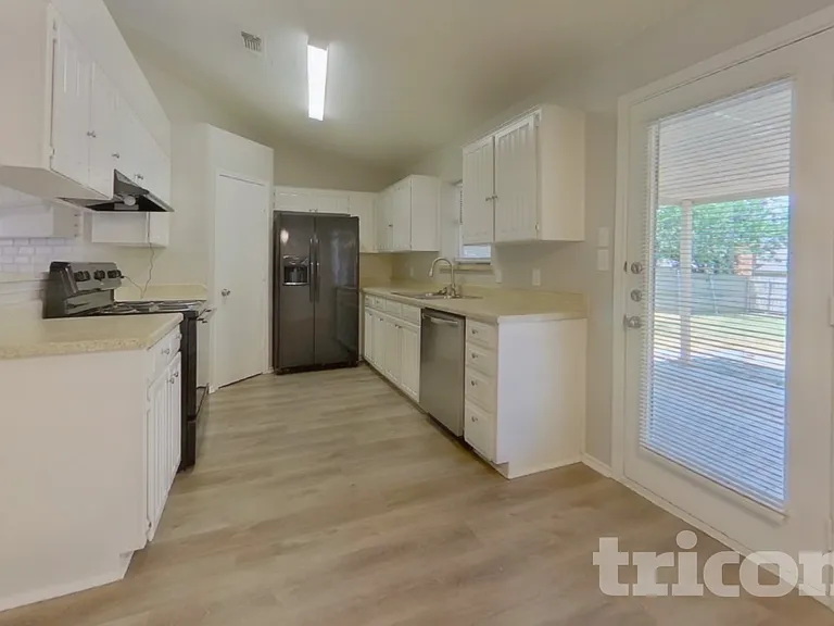 6625 Old Whitley Rd — Photo 16