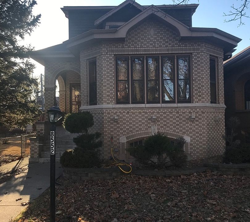1st image of 8552 S Blackstone Ave