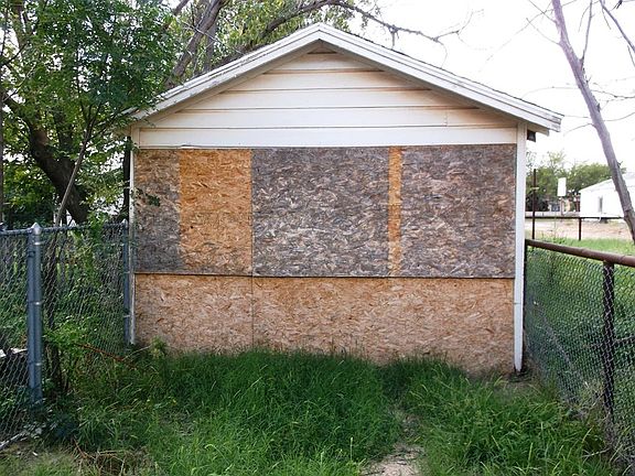 4th image of 1033 Vine St