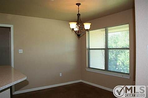 4th image of 3809 Upper Lake Cir