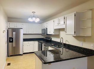302 Homestead Ln, Chadds Ford, PA 19317
