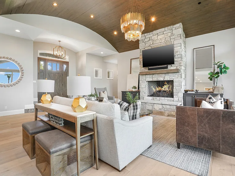 227 N Ibapah Peak Dr — Photo 4