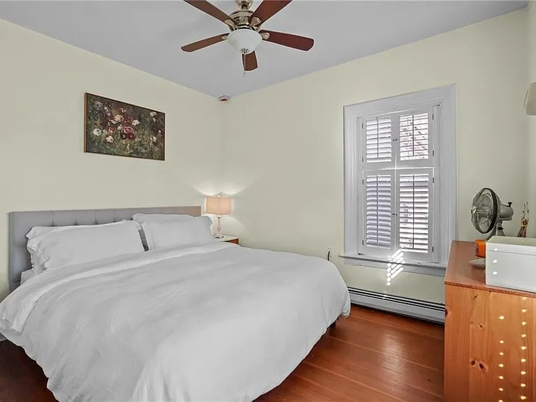12 Catherine St #3 — Photo 8