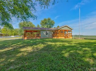 7479 Five Acre Ln, Bunker Hill, IL 62014