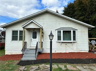 6 Spruce Ln, Hopewell Junction, NY 12533