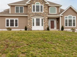 16 Hawthorne Cir, Rocky Hill, CT 06067