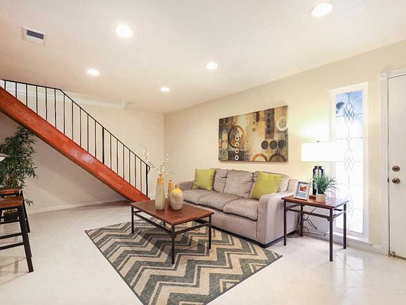 3rd image of 5543 Eagles Ln APT 3