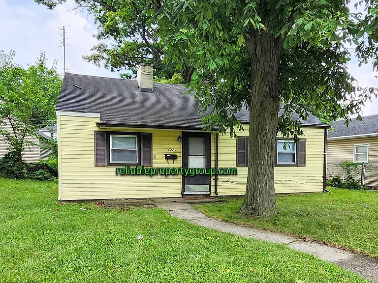 4721 Warsaw St — Photo 1