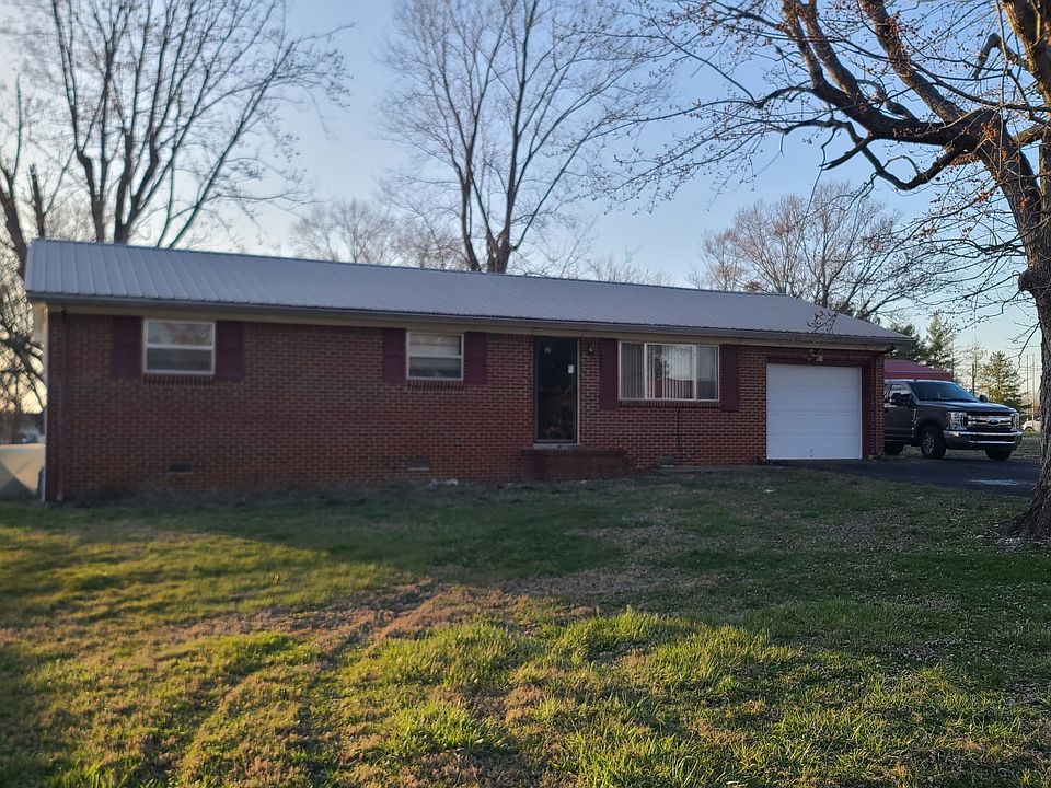 2nd image of 202 White Oak Dr