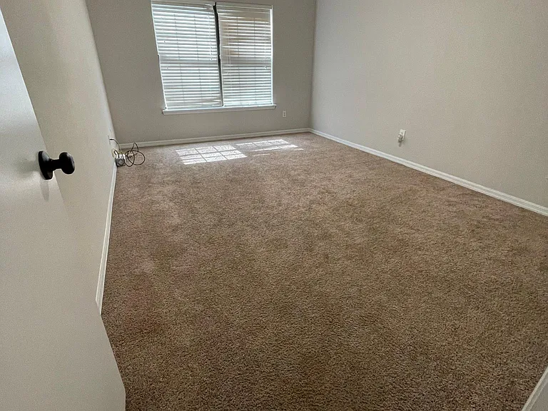 5291 Brighton Park Ln — Photo 10