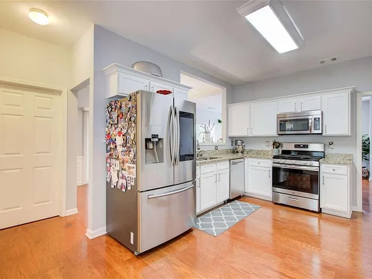 513 Stepney Ct SE — Photo 13