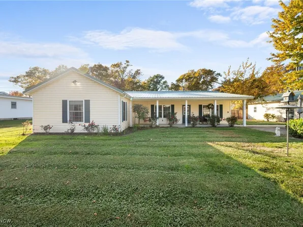 2101 Homewood Ave, Ashtabula, OH 44004