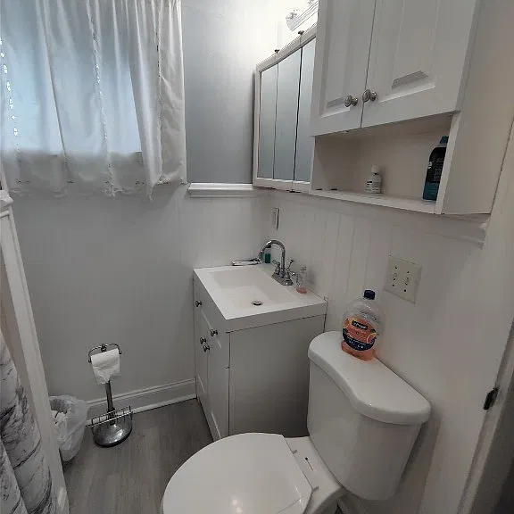 51 Allen St #1 — Photo 10