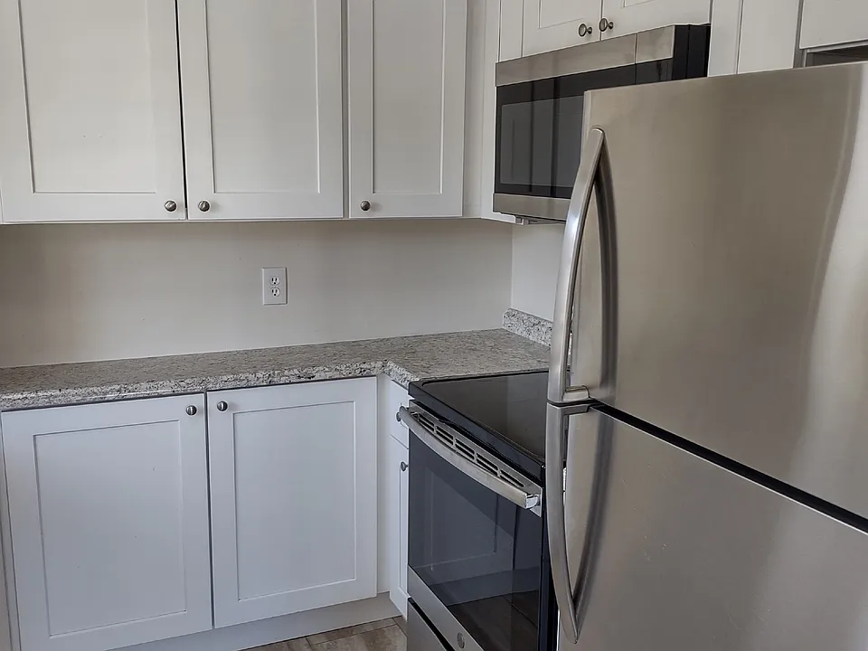 207 S Easton Rd #2