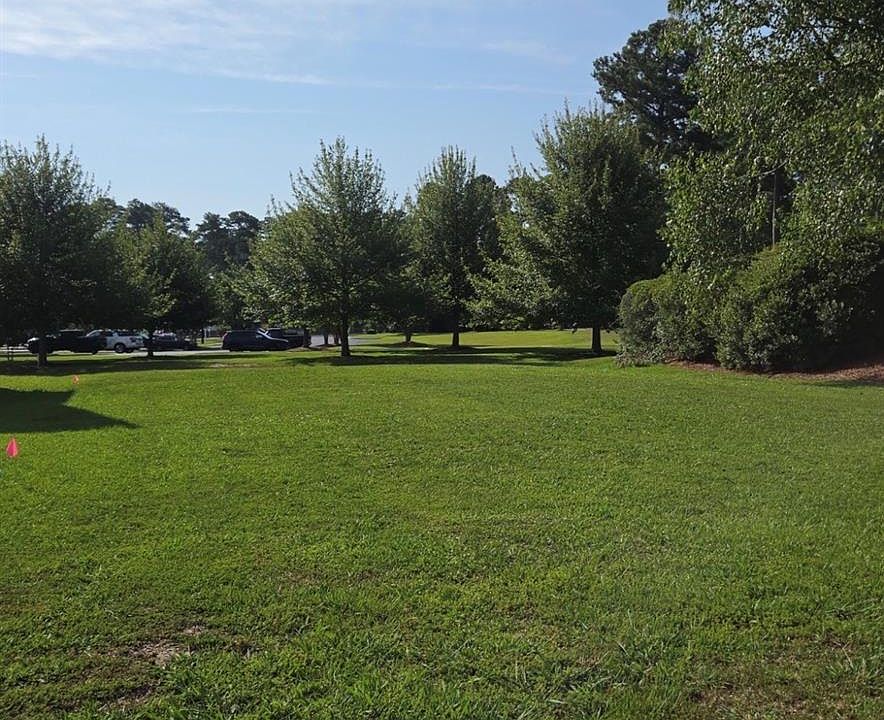 1st image of 102 Ridge Rd