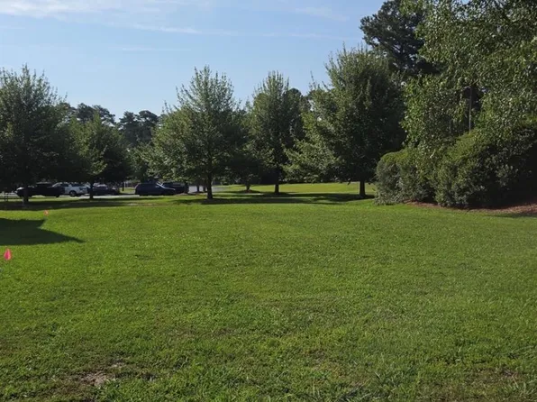102 Ridge Rd, Chocowinity, NC 27817
