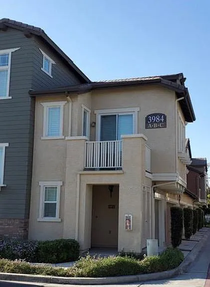 3984 Polk St — Photo 1