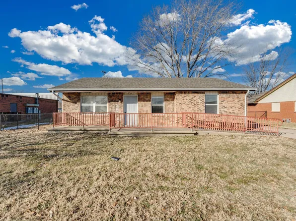 539 N Summitlawn St, Wichita, KS 67212