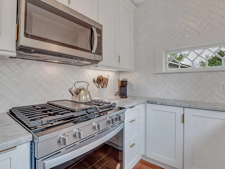 7708 Central Ave — Photo 10