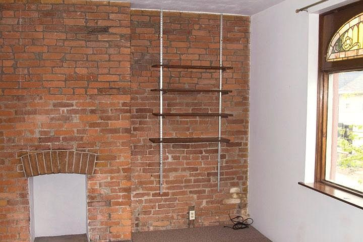 2nd image of 617 Bellefonte St APT 2